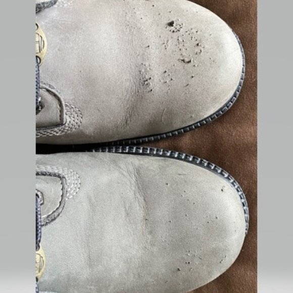 Timberland Grey-n-Black Boots - Picture 4 of 5